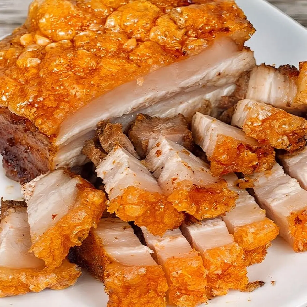 脆皮烧肉 1 磅 crispy roast pork